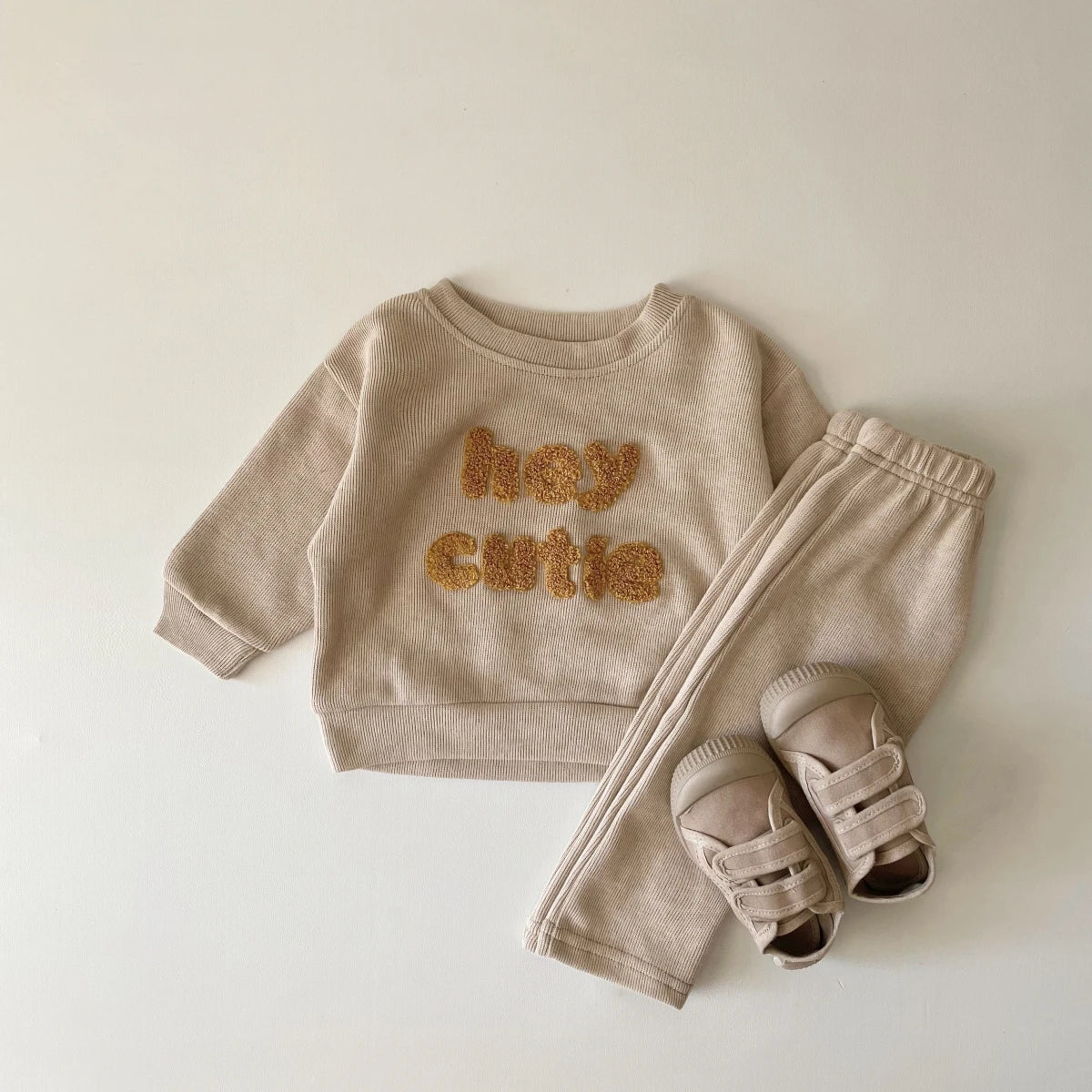 Baby Boy & Girl 2-Piece Autumn Outfit β Long Sleeve Top + Loose Pants