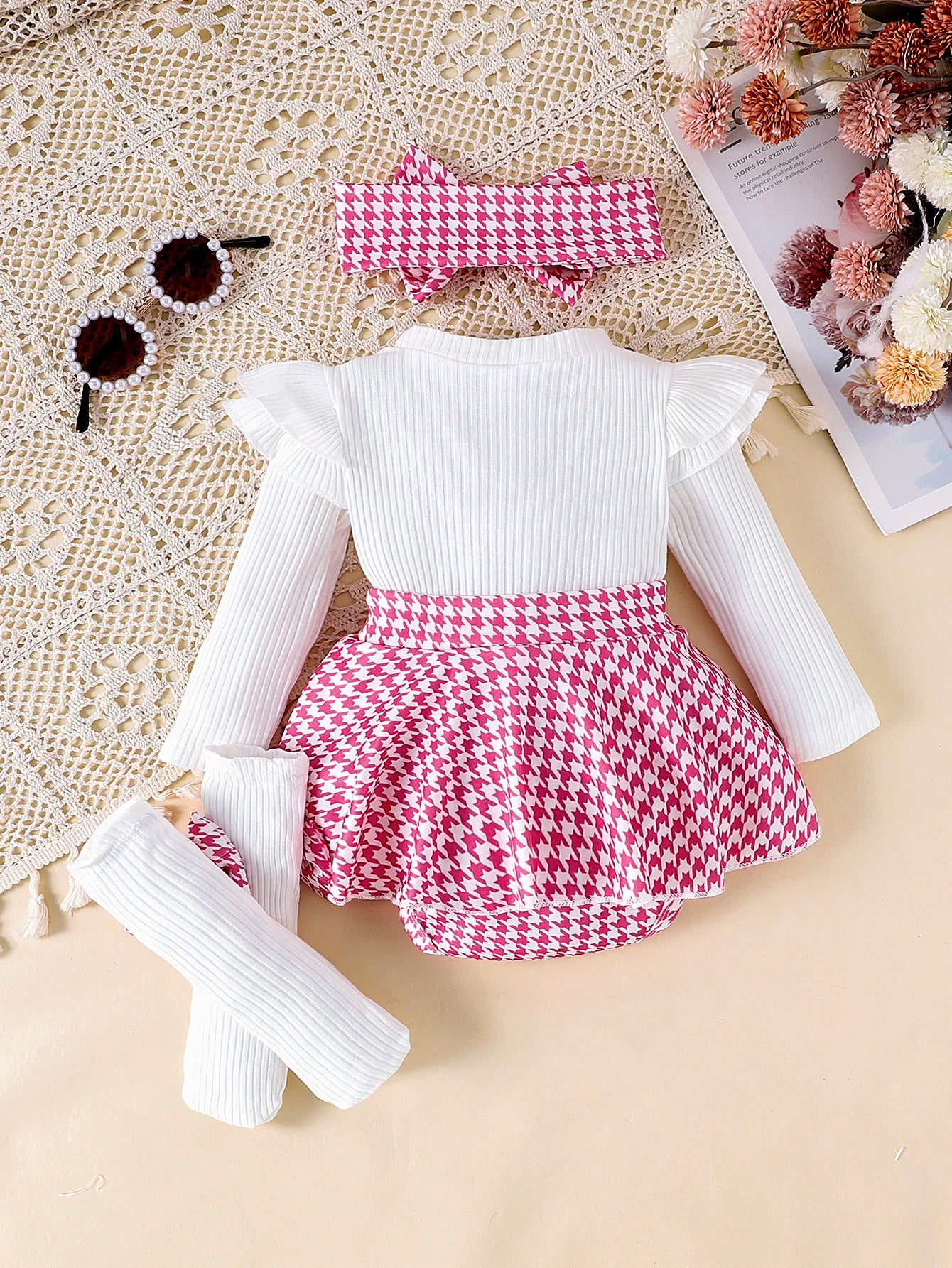 Baby Girl Autumn Outfit ā Black Top + Houndstooth Skirt with Hair Band
