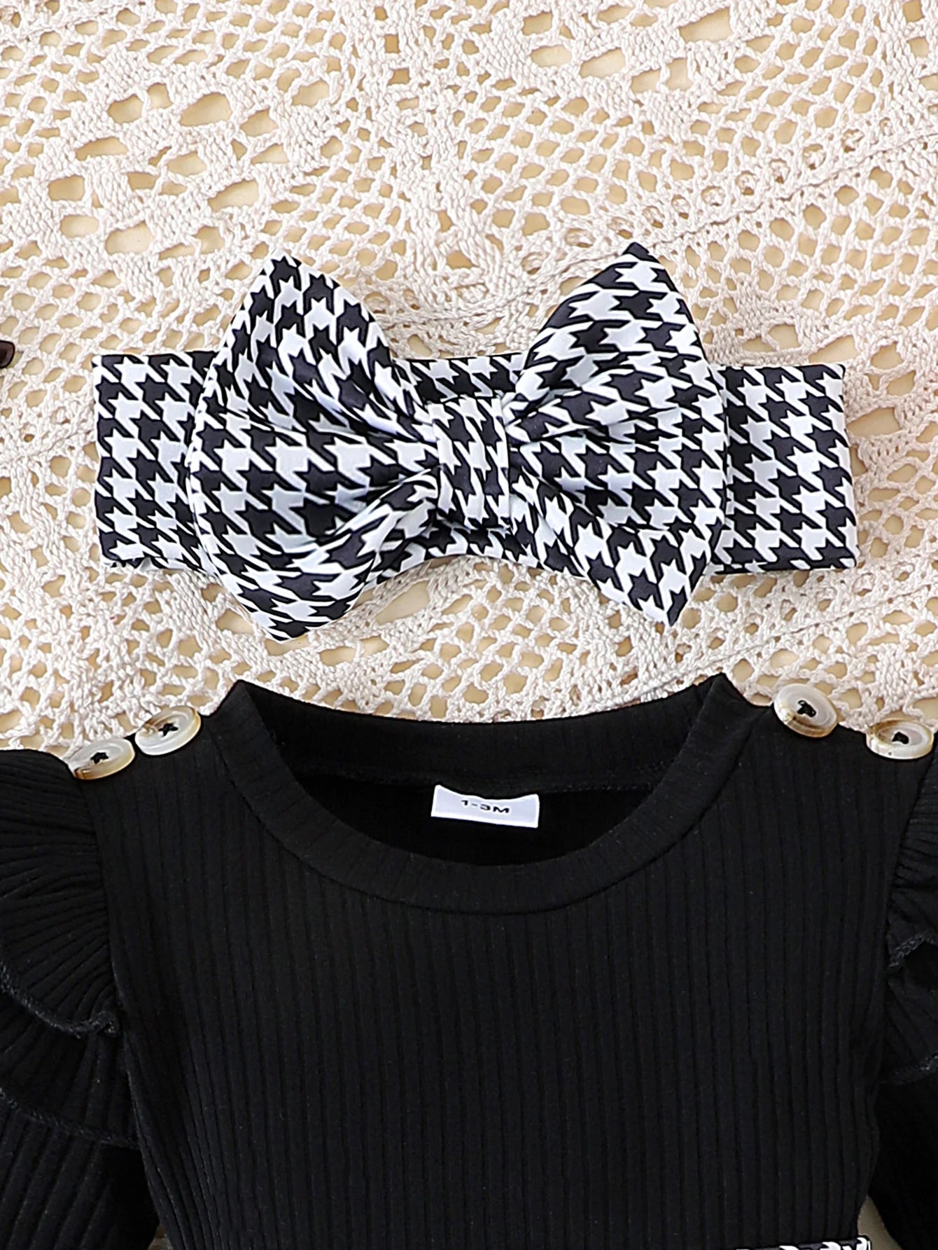 Baby Girl Autumn Outfit ā Black Top + Houndstooth Skirt with Hair Band
