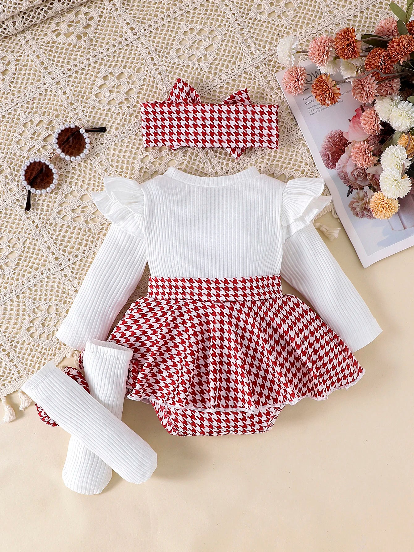 Baby Girl Autumn Outfit ā Black Top + Houndstooth Skirt with Hair Band