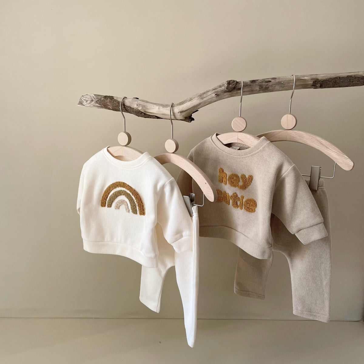 Baby Boy & Girl 2-Piece Autumn Outfit β Long Sleeve Top + Loose Pants
