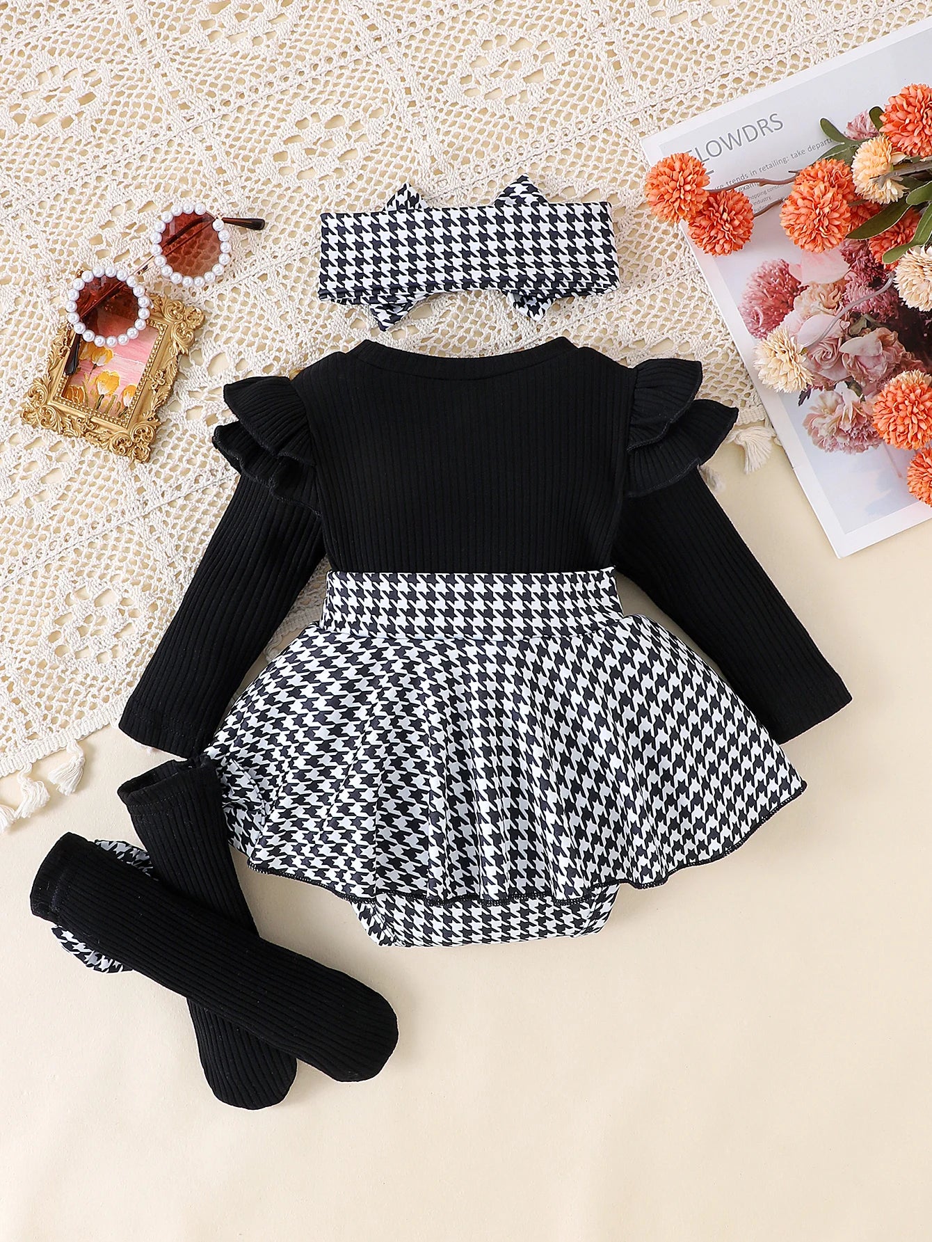 Baby Girl Autumn Outfit ā Black Top + Houndstooth Skirt with Hair Band