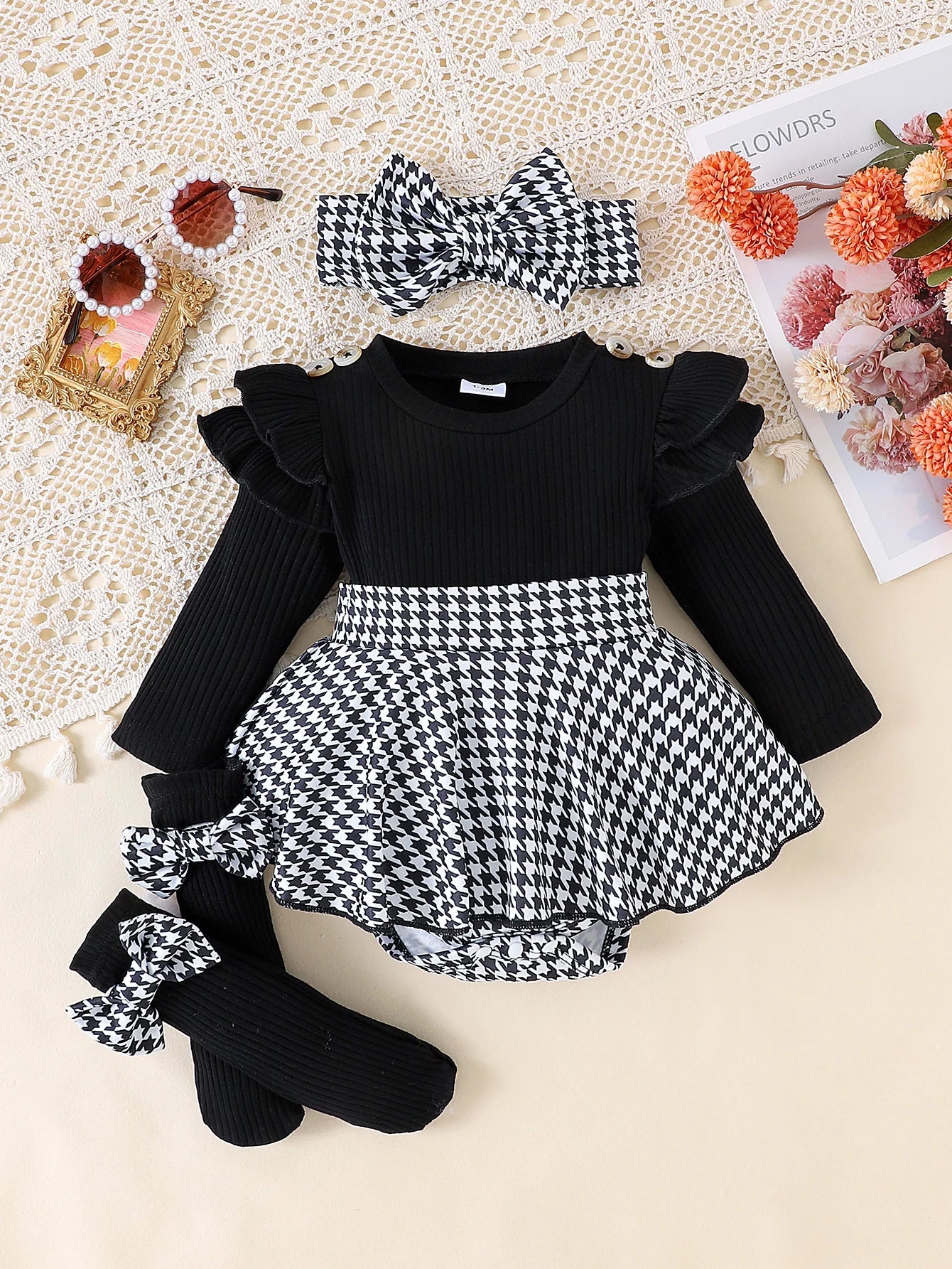 Baby Girl Autumn Outfit ā Black Top + Houndstooth Skirt with Hair Band