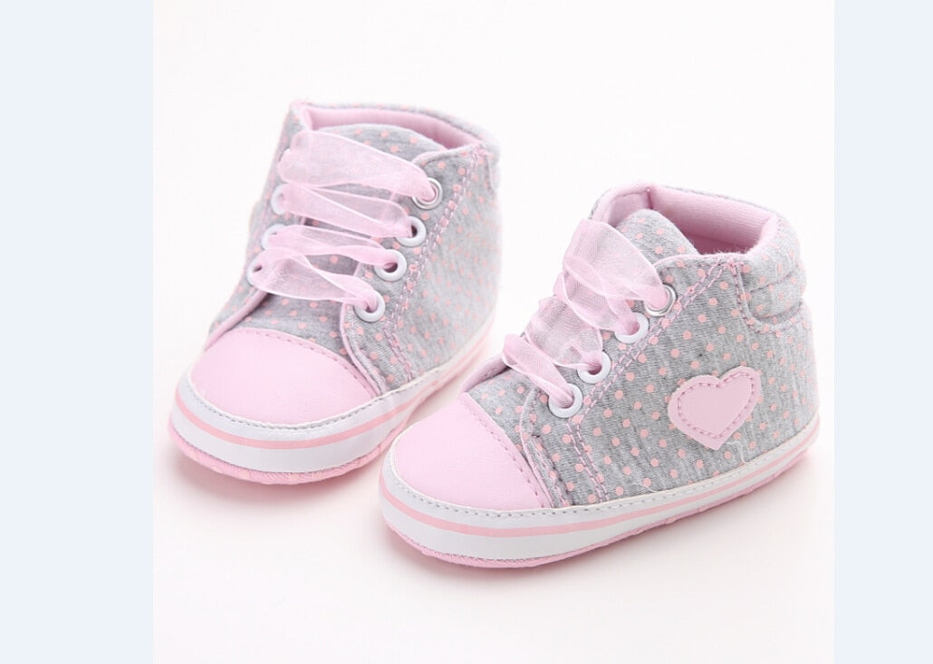 Cute Newborn  Soft Heart Shoes