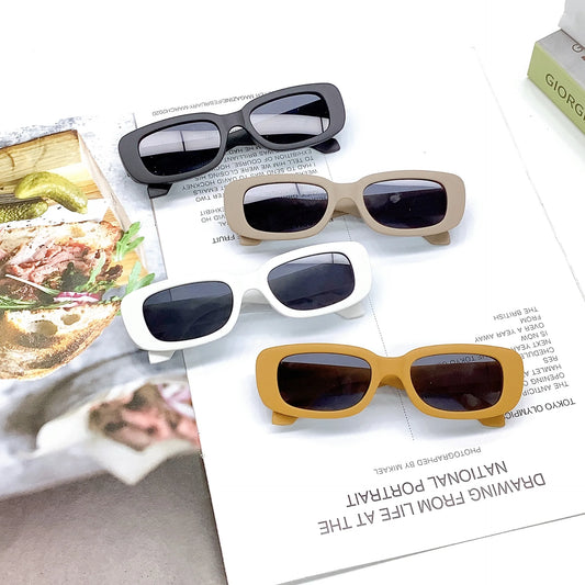 Kids Vintage Rectangle Sunglasses – UV400 Retro Eyewear for Girls & Boys